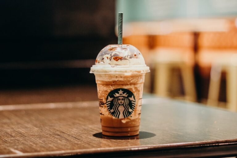 Does Starbucks Do Cash Back? Exploring Payment Options